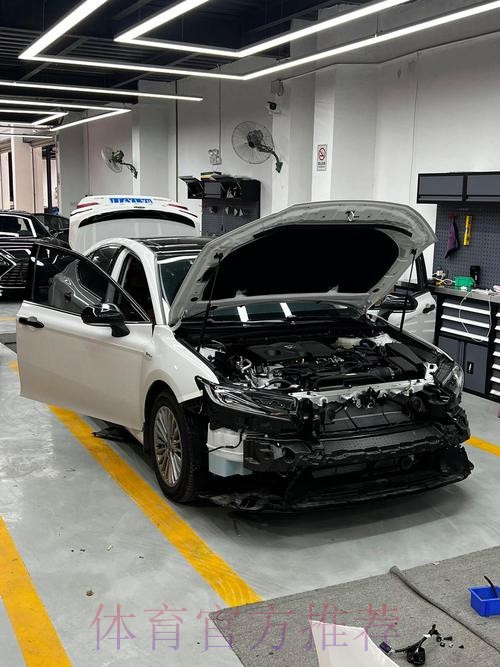 皇馬盼再拆「車」 皇馬盼再拆「車」